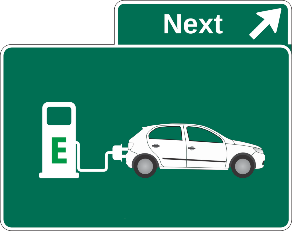 Ein Icon in dem ein Elektro-Auto von einer Ladesäule aufgeladen wird. Rechts oben im Bild befindet sich ein Ausfahrtsschild mit der Aufschrift Next. 